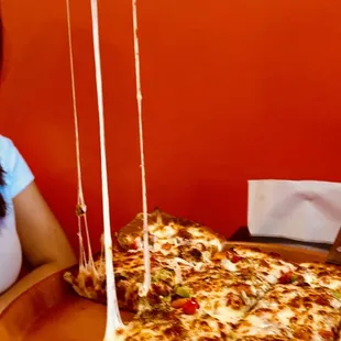 E-Roni Pizza