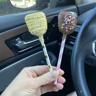 Cake pops ($5 each)- 3/5