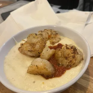 SHRIMP &amp; GRITS