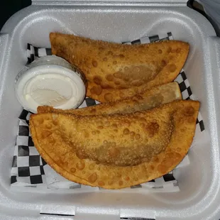 Jerk chicken puffs