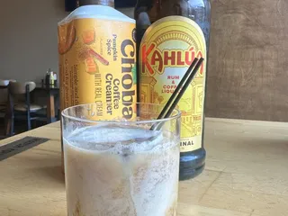 Brick’s Downtown Bar & Grill