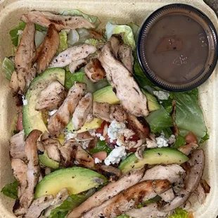 avocado chopped salad with balsamic vinagrette-10/10