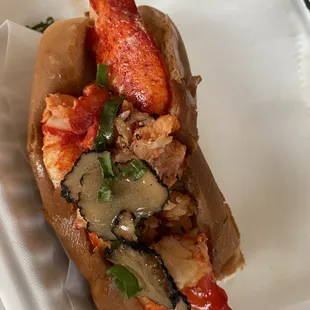 Lobster roll