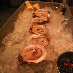 1/2 dozen PEI Oysters @tiffhuangry