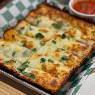 Wrecktangle Pizza