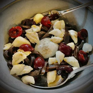 Udon with blue crab and cherries