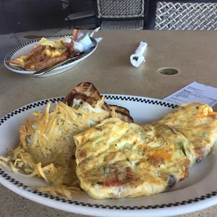 Still a great breakfast place, so glad to be back! Got my 2022 pass today.