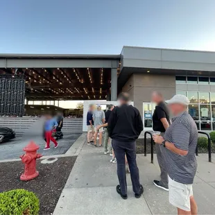 Line at 6:30 on Tues