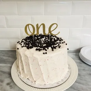 3-layer round Peppermint Chocolate cake. This seasonal cake is only available around Christmas. So good!!!! (I added my own cake topper.)