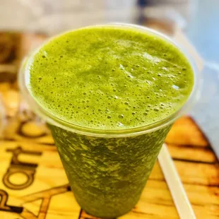 Fabulous Organic Cielo smoothie. Cucumber kale celery Green Apple Chlorella. GET IT :)..