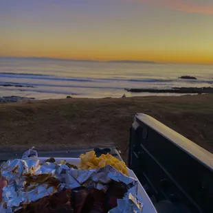 Beef Links, Mac and Cheese, Rib Tips