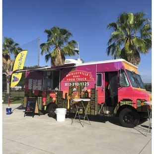 a pink food truck
