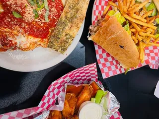 Ray's Pizzaria