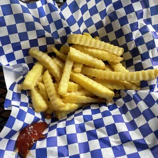 crinkle cut fries