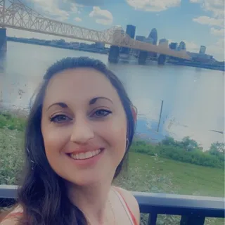 Jenni J.