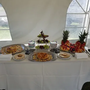 oysters and mussels, interior