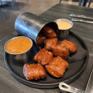 Pretzel bites