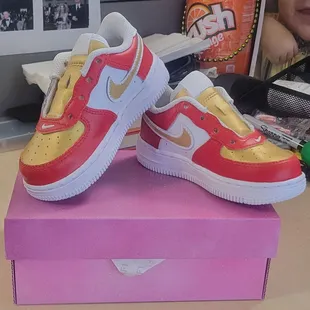 Custom Air Force 1&apos;s