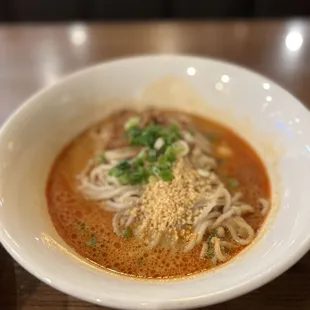 Noodles with braised pork