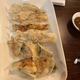 Q1. Shrimp/Pork Steamed Dumplings
