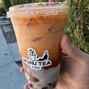 Thai tea w/ boba, less ice &amp; sugar (75%)