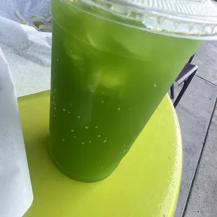 Apple kiwi green tea