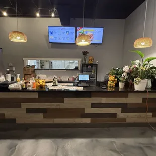sushi and sashimi, interior