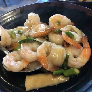 26. Shrimp and Asparagus