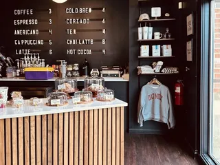 Maxine’s Coffee Shop