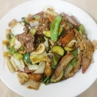 Ten ingredients pan fried noodle