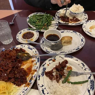 Sesame beef, pot stickers &amp; green beans! (comes with rice &amp; tea)