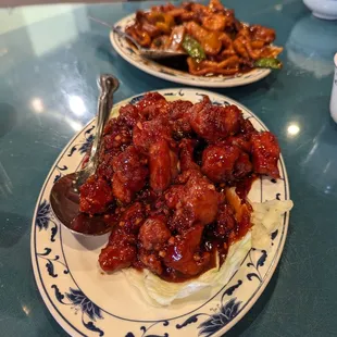 General Tsao is closest to you, Happy Family Reunion on the far side.