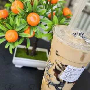 Brown Sugar Roasted Oolong Milk Tea w/ ice cream, grass jelly &amp; pearl boba