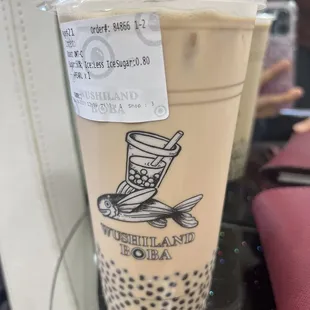 Roasted oolong milk tea with small boba