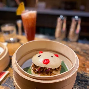 Bao bun &amp; Singapore Sling
