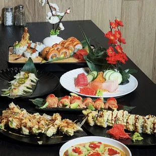 enjoy sushi time