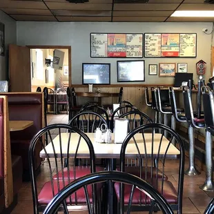 Front Dining Area and Counter