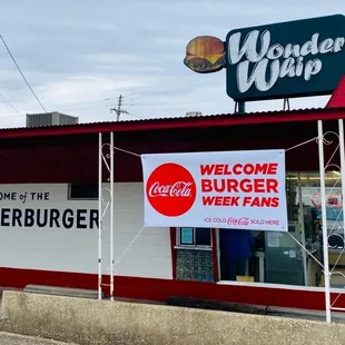 the front of a restaurant