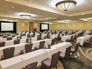 Hilton Kansas City Airport