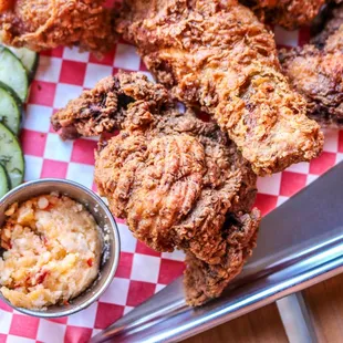 poultry, chicken, fried chicken, chicken wings and fried chicken, chicken wings, food, bbq wings, bbq chicken, fried chicken wings