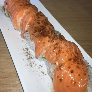 Truffle Salmon Roll