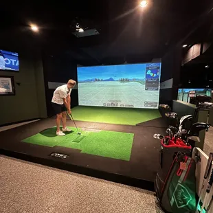 Simulator and clubs