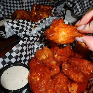 For food, we ordered inhouse appetizers - wings &amp; pretzel sticks.