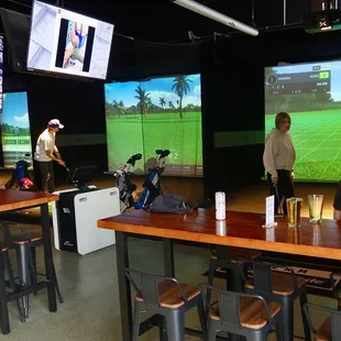 This spot is perfect for seasoned golfers, curious beginners, and everyone in between.