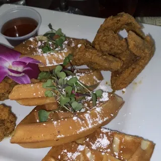 Chicken & Waffle