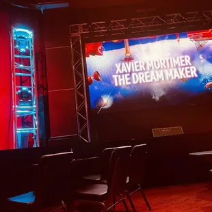 Xavier Mortimer Magical show the dream maker