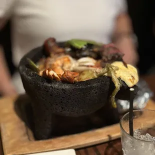 Xclusive Molcajete Mixto de Mar y Tierra