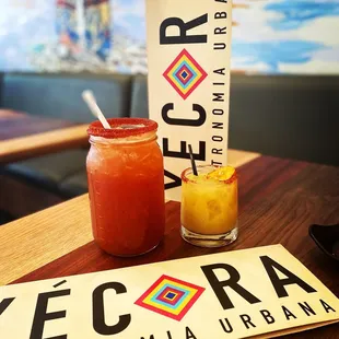 Michelada clásica and tayau