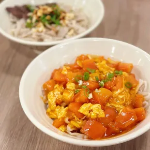 Tomato&amp;egg stirred noodles and Xixia stirred noodles