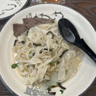 ramen and noodles, food